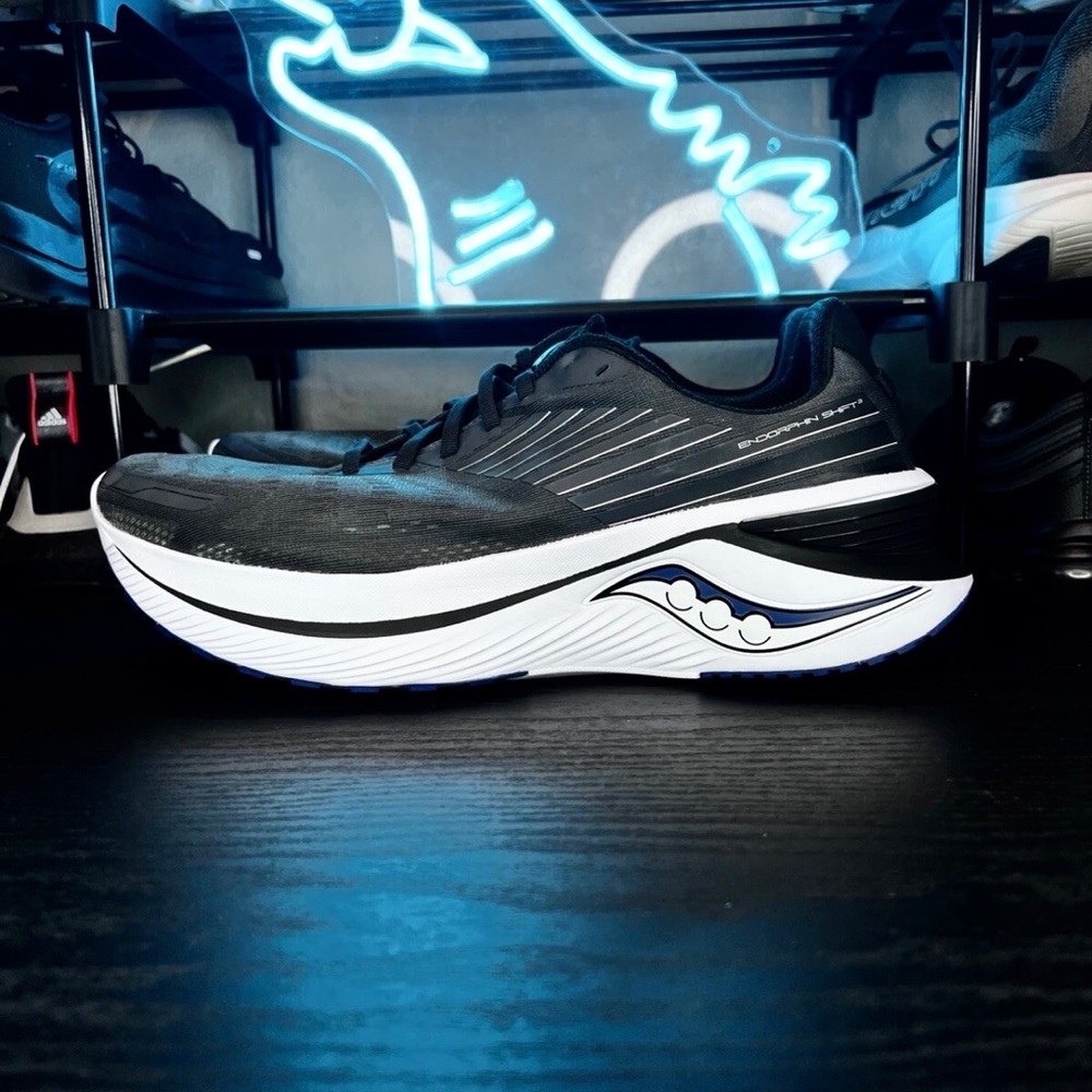 Saucony Endorphin Shift 3 Men’s Walking Gym Running Shoes Sneakers Black - 12.5